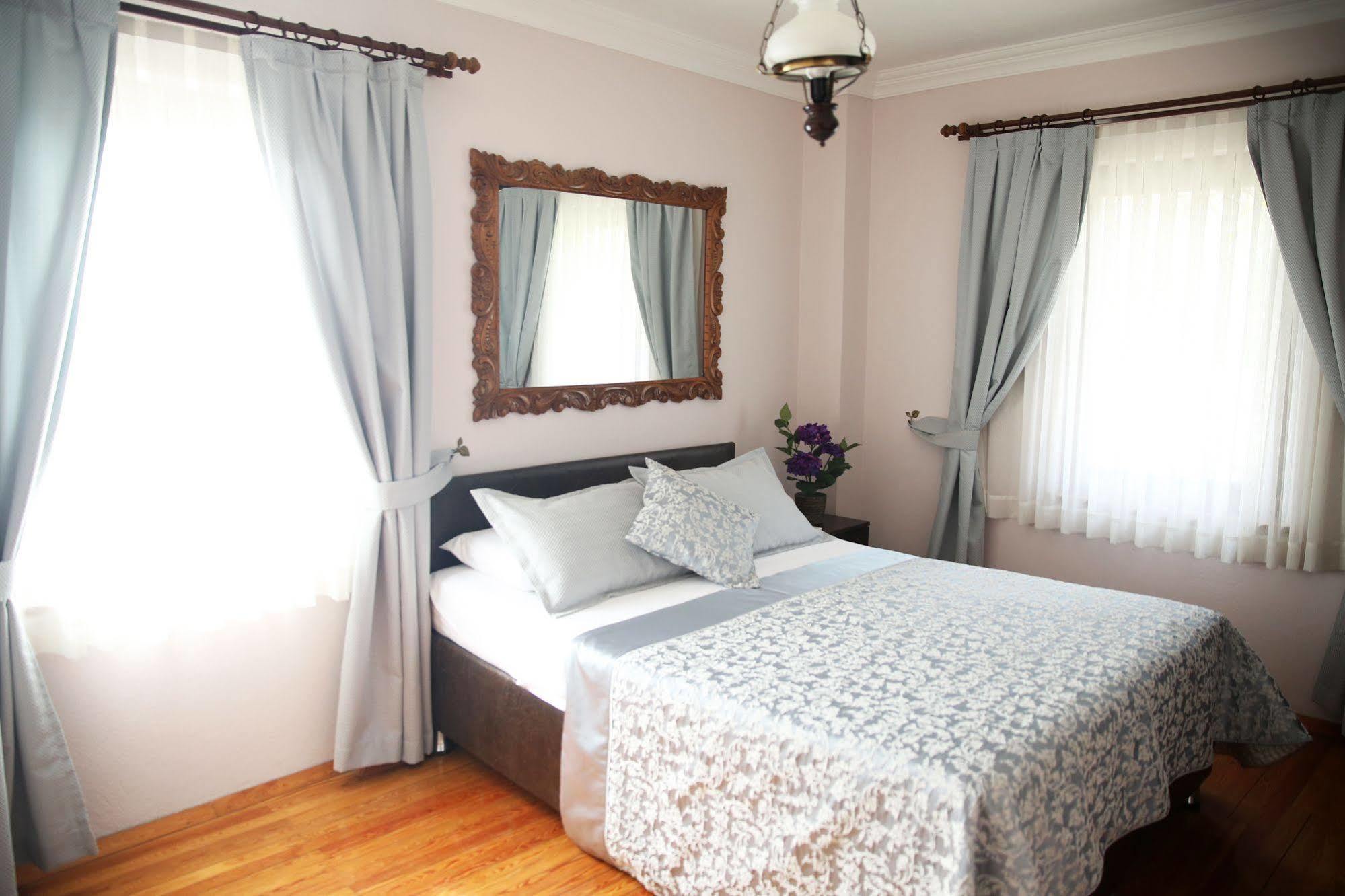 Ebruli Hotel บอซจาดา ภายนอก รูปภาพ