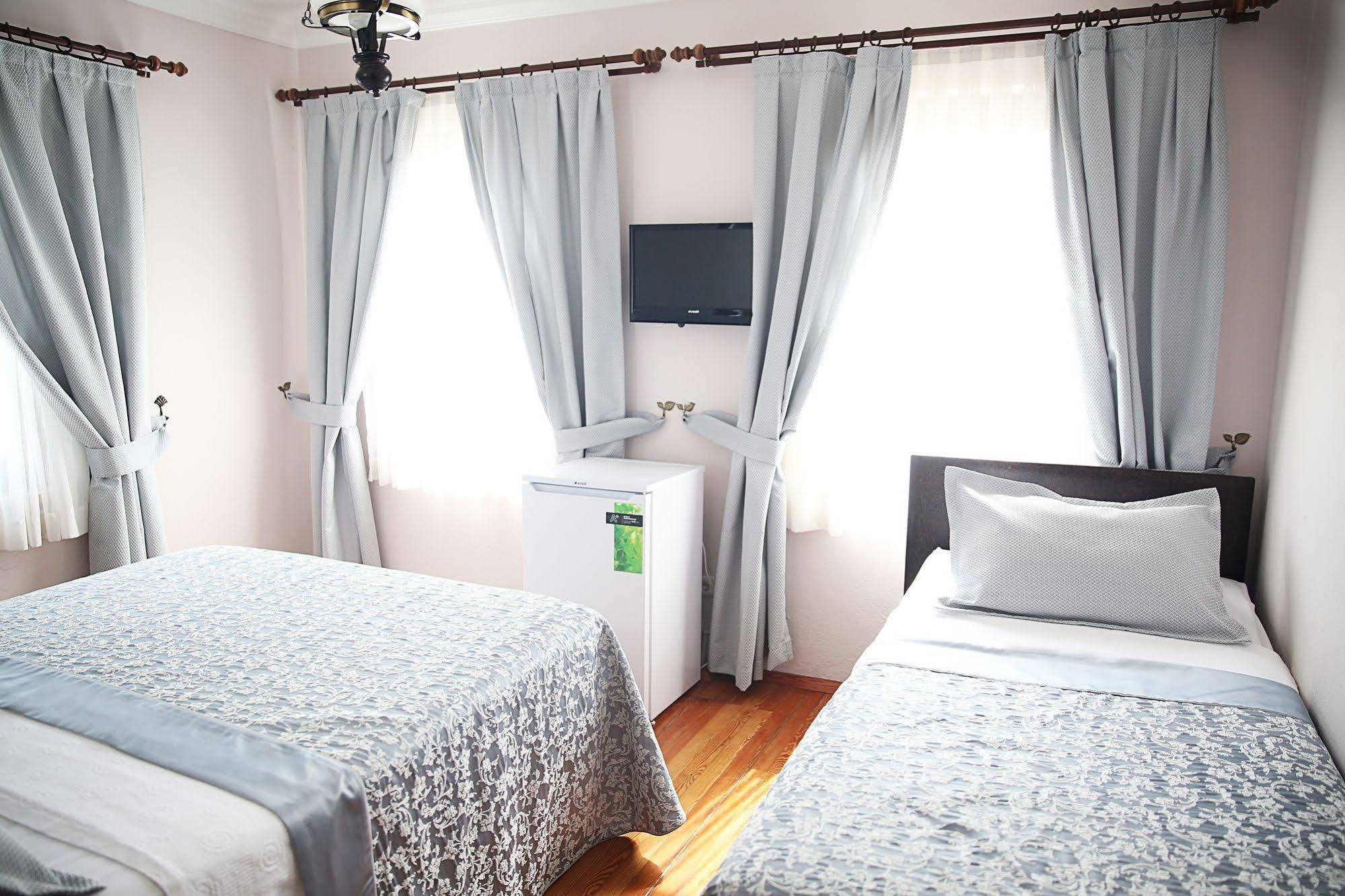 Ebruli Hotel บอซจาดา ภายนอก รูปภาพ