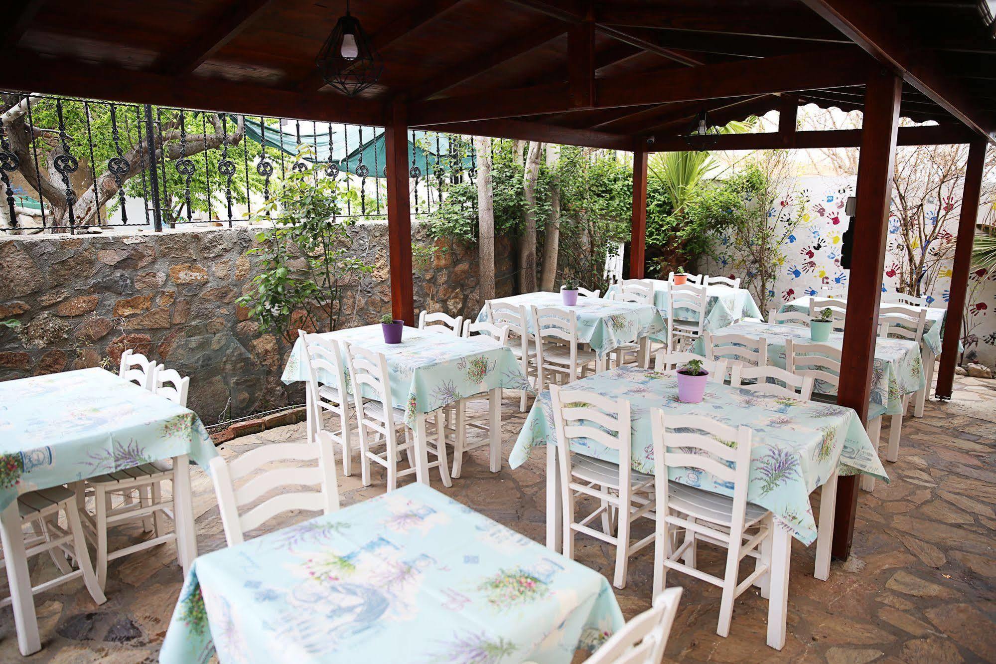 Ebruli Hotel บอซจาดา ภายนอก รูปภาพ